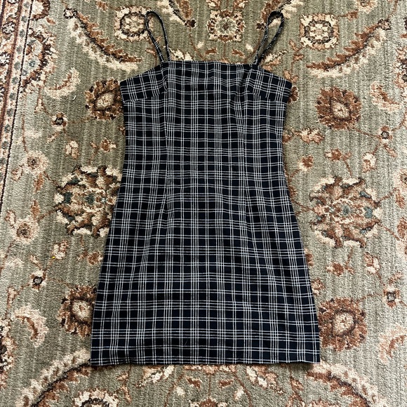 Gorgeous handmade mini dress - Picture 2 of 2
